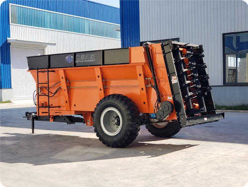 山东大型禽畜粪污还田设备撒粪车