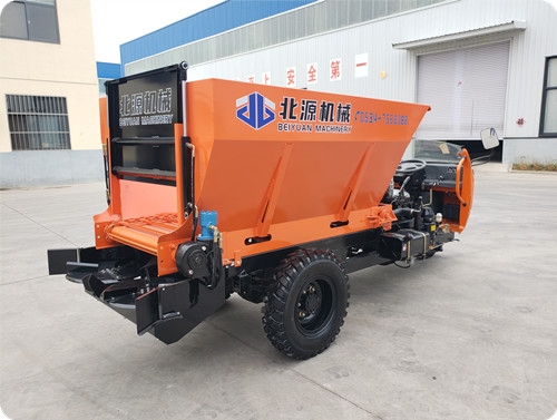 山东大棚农田两用三轮车撒粪机